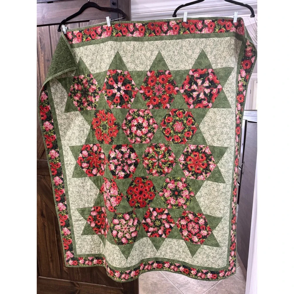 Handmade Floral Poppy Quilt One Block Wonder Hexagon Throw Green Red 54x63
